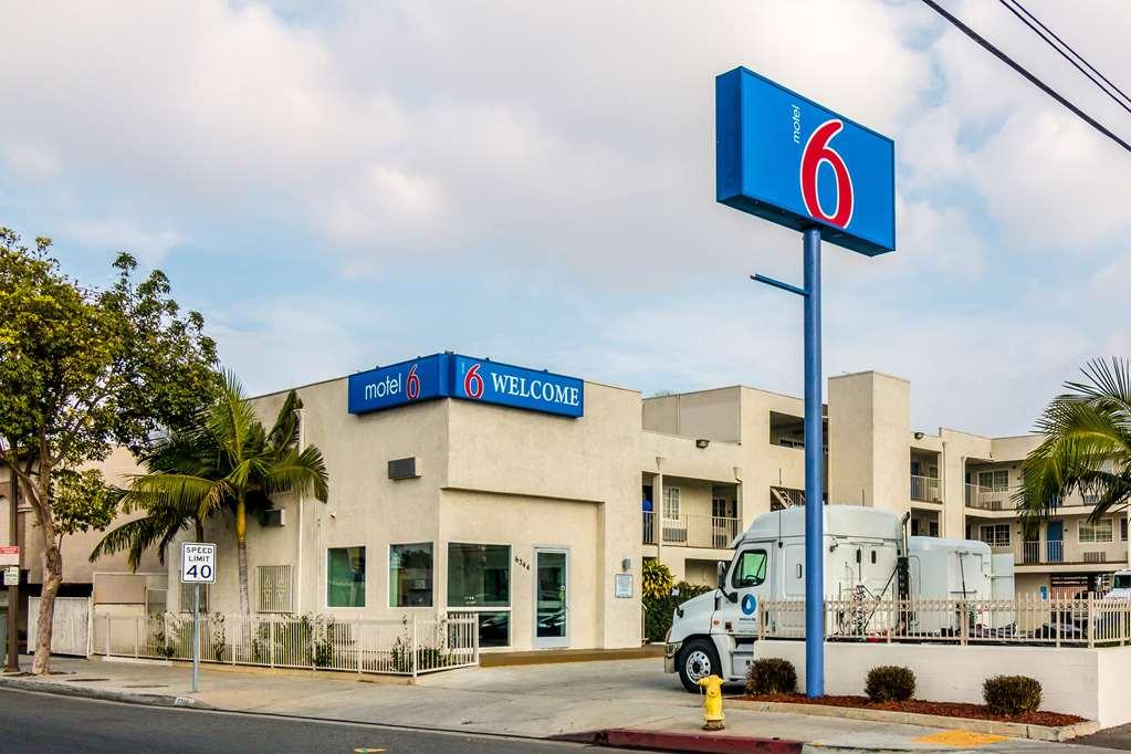 Motel 6 Bell Gardens Exteriör bild